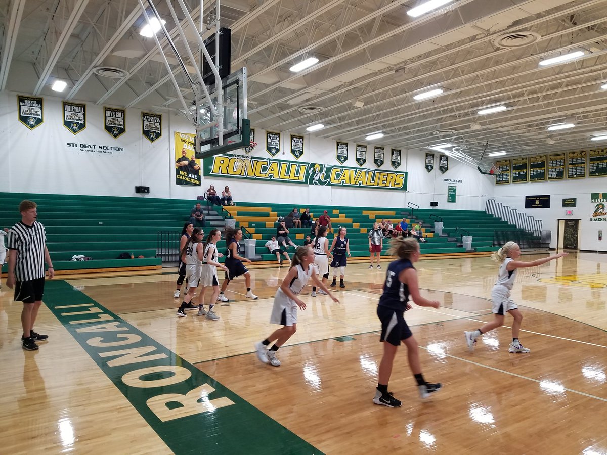 SacredHoopsBB's tweet photo. Great Tourney with our @HubHoops. Big time success. Thanks to all of the college coaches who attended. https://t.co/d2of6NFg96