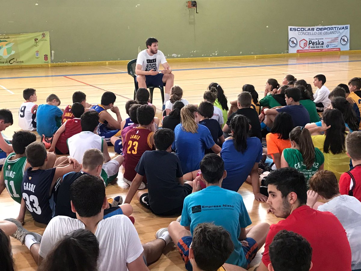 <a href="/EduMartinez15/">Edu Martinez</a> compartiendo sus hazañas 🏀