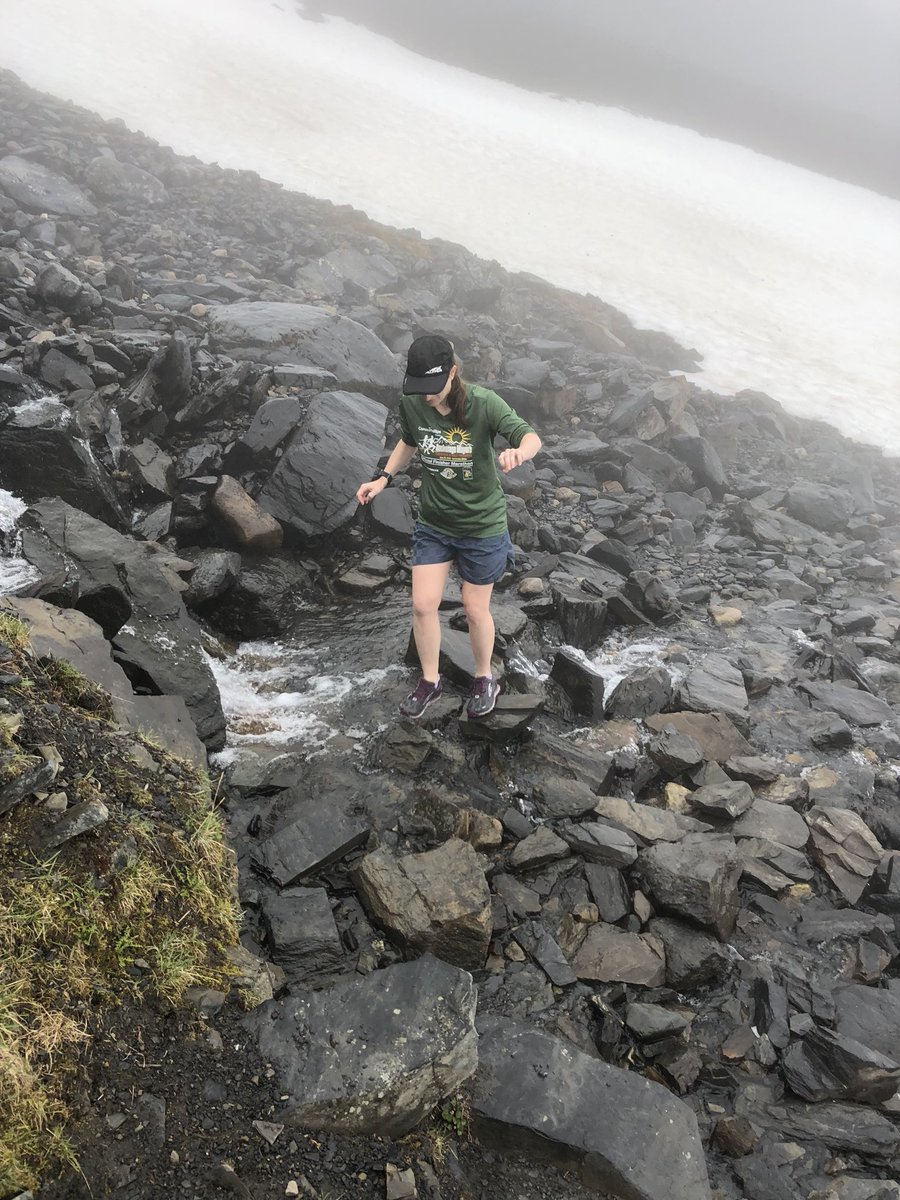 UltraRunLaraRun's tweet photo. Breaking in a new pair of @AltraRunning Superiors on a hike in Girdwood AK. Comfy right out of the box- and yes, this is summer here! #zerolimits #TeamAltra https://t.co/Ghciv8FZs7