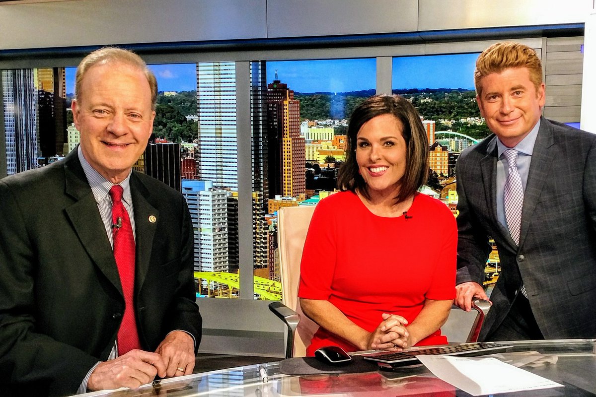 Kymgable's tweet photo. Red, White, Blue and YOU! So much happening on this pre-holiday weekend. @RichieWalsh, Jon Burnett & I would love for YOU to join us tonight at 11on @KDKA #kdka #mediapersonality #Pittsburgh #pittsburghweekend #patriotic #4thofjuly https://t.co/X7mo50YffH