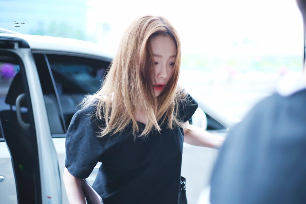 Binary_Stars930's tweet photo. 20180628 김포공항 출국 3 #태연 #Taeyeon #TAEYEON ㅇㅁㅇ😭

https://t.co/TOUCgsv45N
https://t.co/dl0dwNH8JB
https://t.co/5NdbJ1LaWa https://t.co/M9qqxYrksE