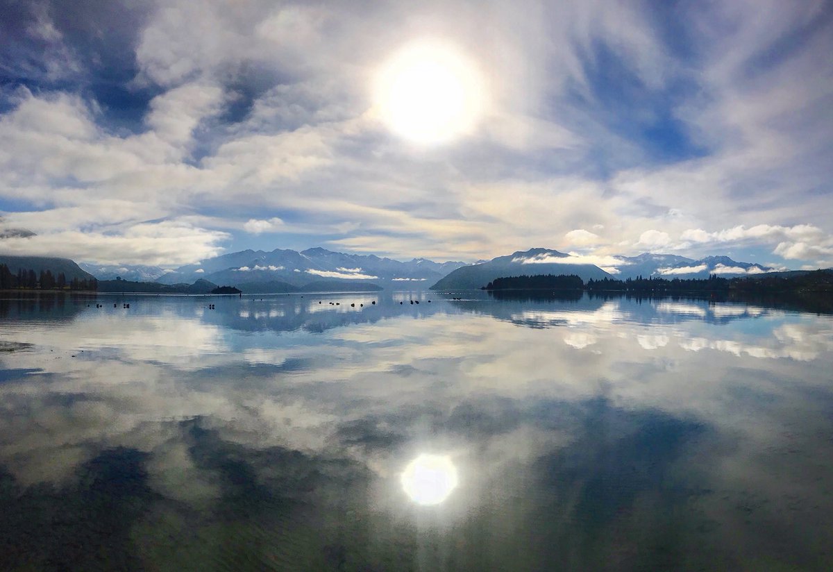 ☀️That Friday feeling☀️😎 #LiveFromWanaka Happy weekend!  <a href="/MetService/">MetService NZ</a>