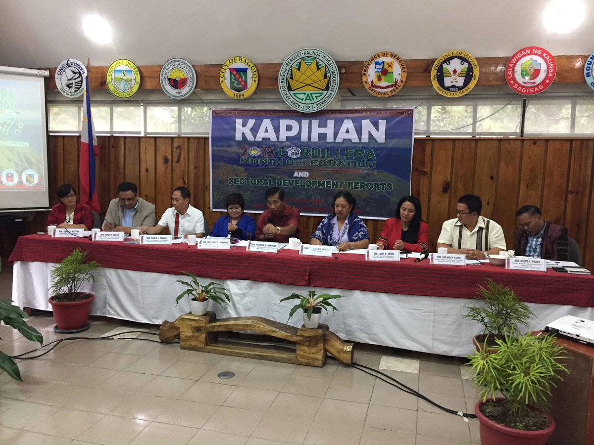 PIA_Cordillera's tweet photo. One of the difference of the autonomy bill and draft constitution is that reg'l tax in autonomy bill should not tax items already taxed by the nat'l gov't whereas the federated region might impose reg'l taxes that can burden constituents. 

#OneCordillera | #KapihanSaBaguio https://t.co/mBJukuYIDb