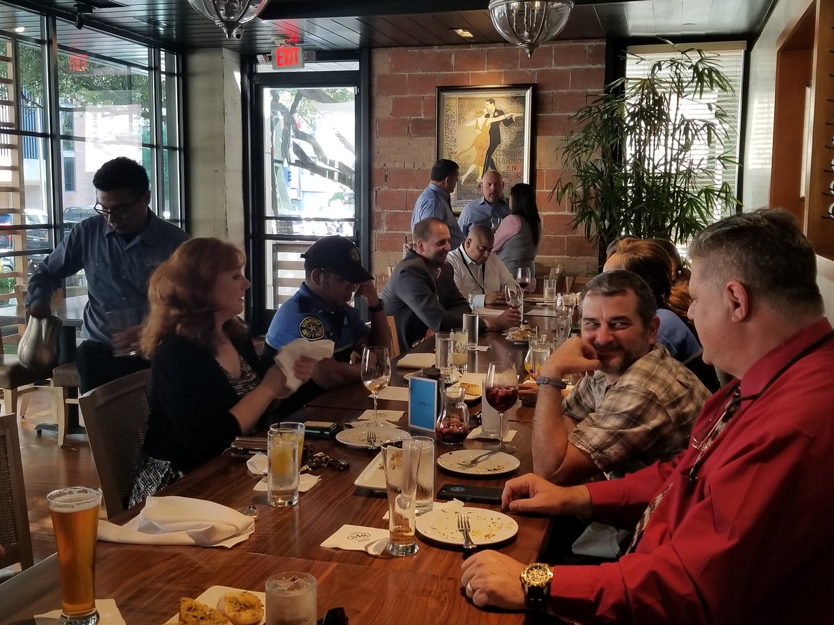 DSDADallas's tweet photo. DSDA Happy Hour @DtownDallasInc #securitydirectors @dpd https://t.co/QAa7LAZbfa