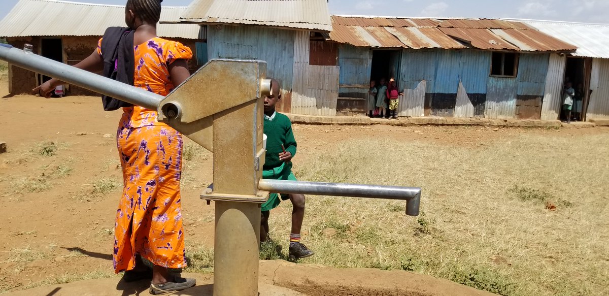 hydratehumanity's tweet image. #ThursdayThoughts
Can you think of how many times you use water throughout the day?
According to the United States Environmental Protection Agency, each American uses an average of 88 gallons of water a day at home.
#hydratehumanity #cleanwater #givehope #waterconscious