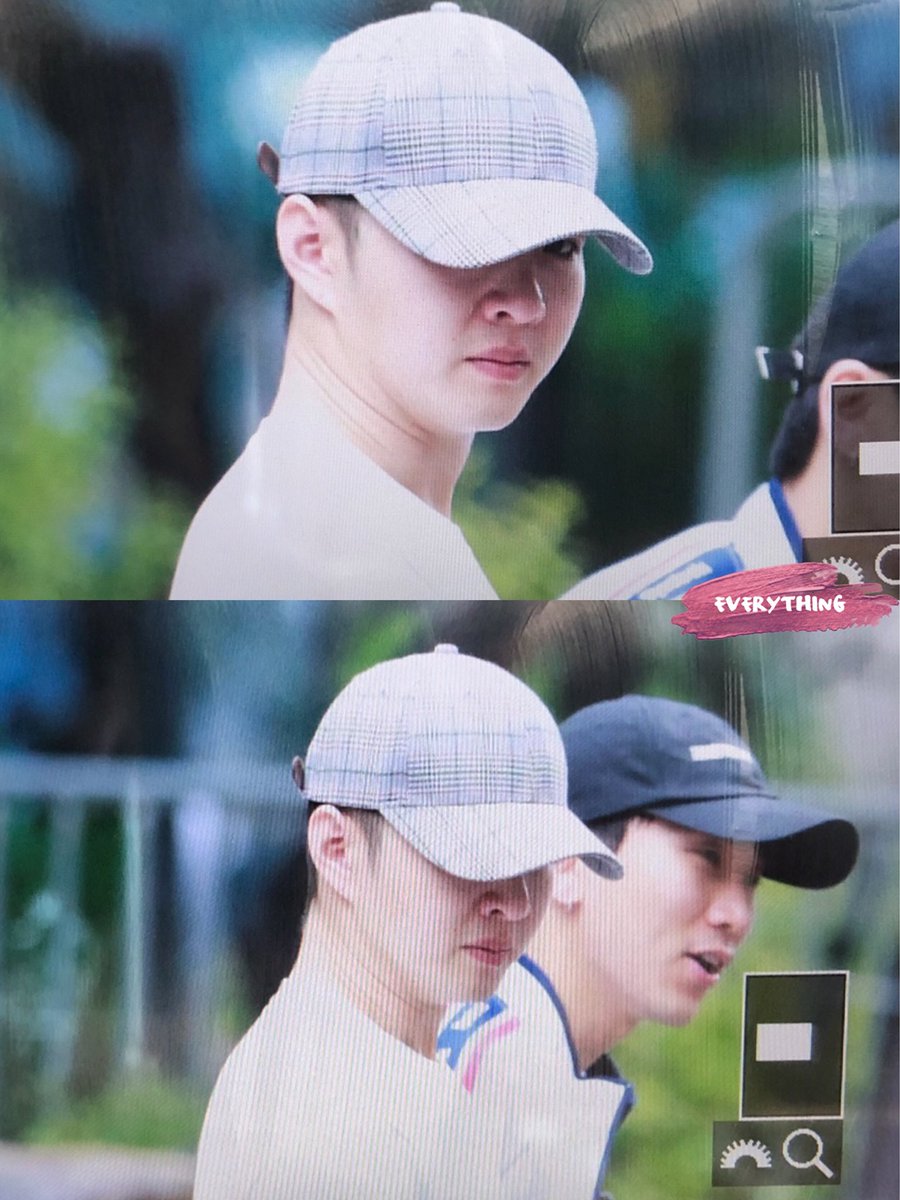 leechangsub_net's tweet photo. 180629 뮤직뱅크 출근 비투비 이창섭❤️
@LeeCS_BTOB https://t.co/bF3ru0R8wq