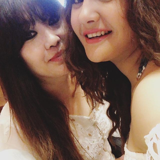 _aashikabhatia's tweet photo. love of my life #mommy https://t.co/A4Bgj5Zo1W
