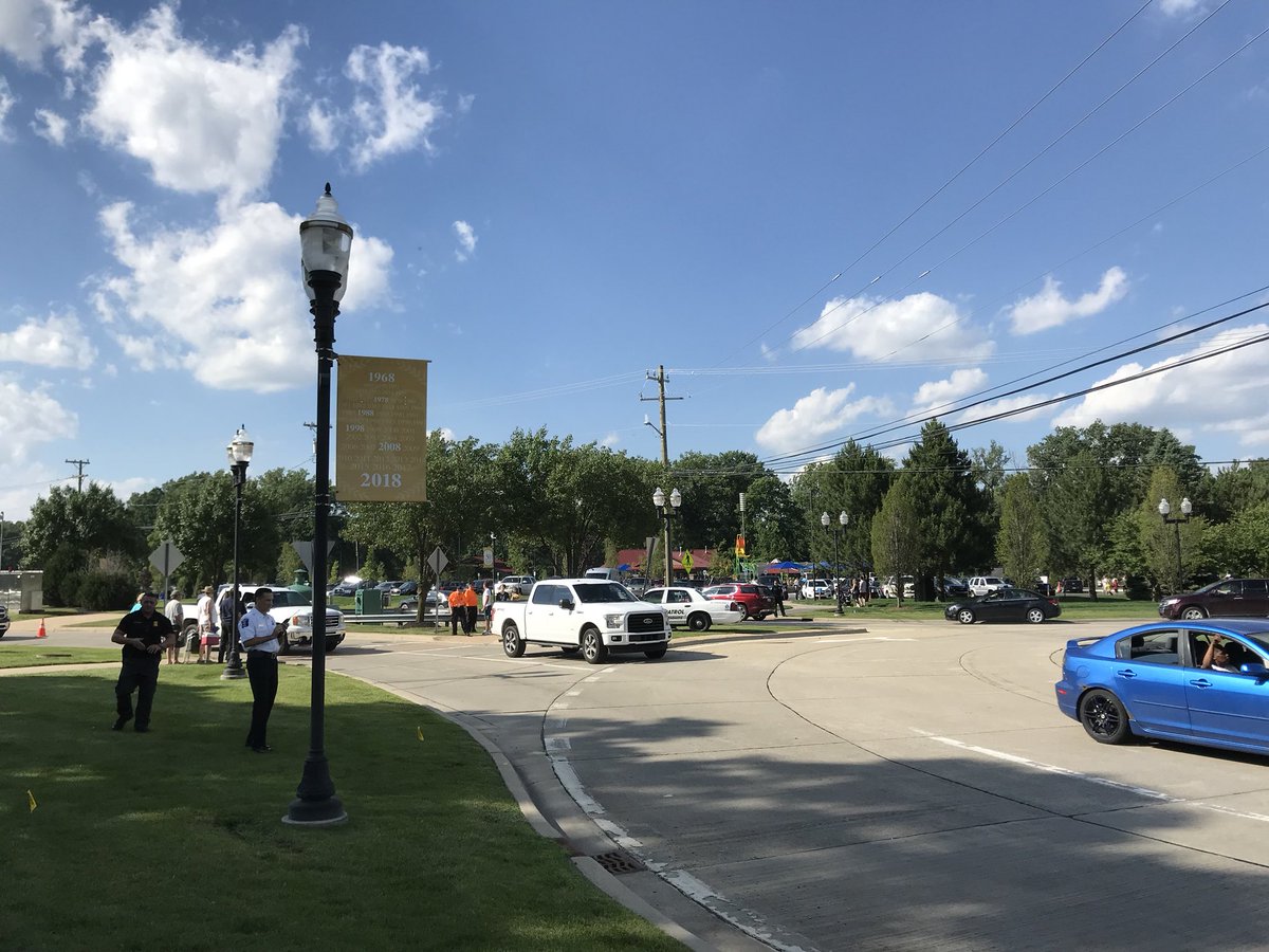 white2gj's tweet image. And we are back. @sterlingheights is turning 50 and celebrating. The energy in Dodge Park has people smiling and laughing and engaging in numerous fun activities. Music and fireworks later this evening. #DPFM