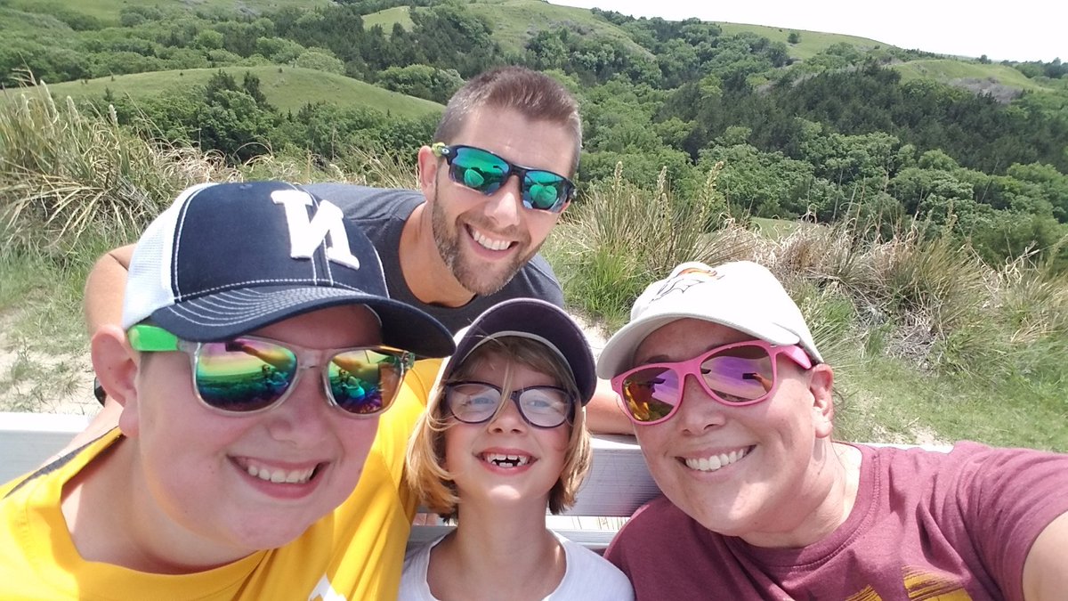 Joy Hanson tweet media