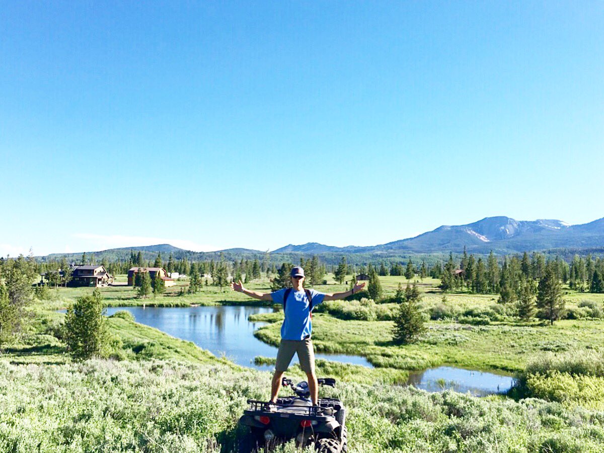 soulcoofficial's tweet photo. A day 4-wheeling in the rocky mountains is a day well spent. #passiondemandspursuit
#soulcoclothing #soulco #rockymountains #colorado #steamboat #co #trees #lakes #blueskies #openrange #mtns #summer #summetime #passion #pursuit #adventure #explore #4wheeling #cabinlife #buffalo https://t.co/GDfvciQ8zt