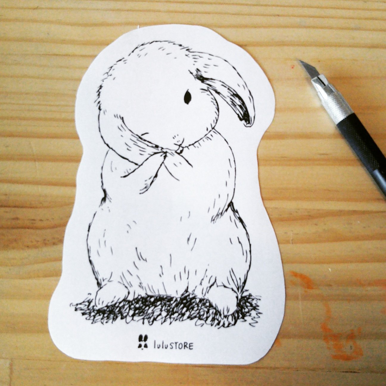 Twitter 上的 Fululu ロップちゃんのイラストで 型抜きカードを作ったら かわいいかなと思ったので やってみました 厚紙に印刷したら かわいいカードになりそうなので ちょっとサンプルを作ってみます うさぎ ロップイヤー うさぎ雑貨 Bunny T Co