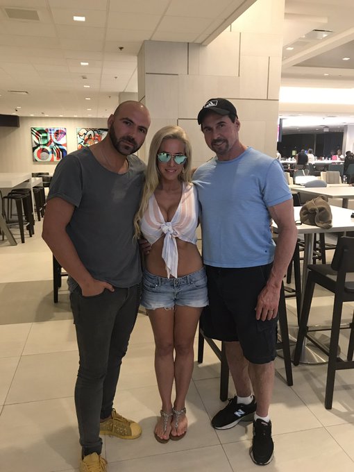 Met up with amazing Kizomba dancer Ivo today with hubby😎 https://t.co/RPRq5v4IoD<a href="/tag/nadianorth"class="tags"><span>#nadianorth</span></a>