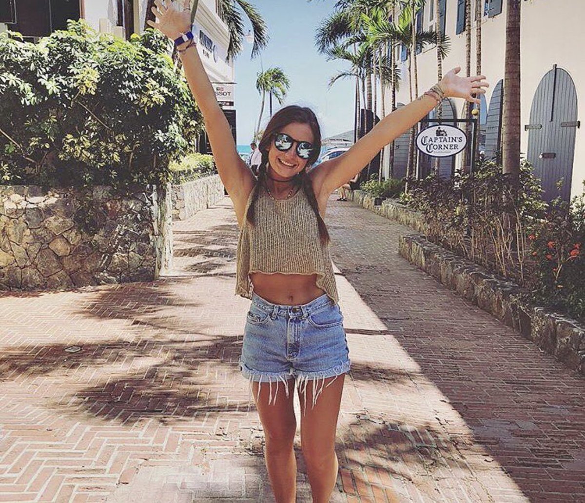 We’re having such a happy summer! 🤩 ✨Here’s some pictures of our sisters all over the 🌎 these last few weeks: