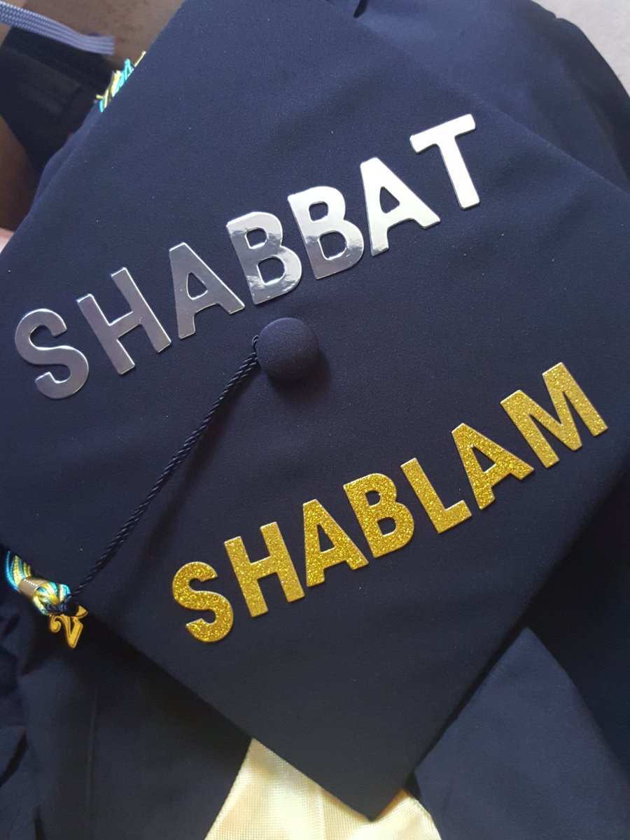 SHE'S A GRADUATEEEEE.