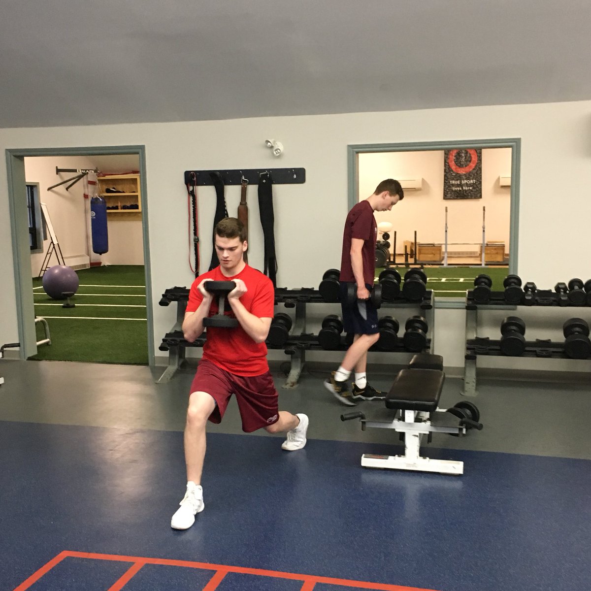 U17NLBoysBBall's tweet photo. #PreppingForNationals #U17Boys #WeightRoomIsOurFriend https://t.co/eB2TiQsgOn