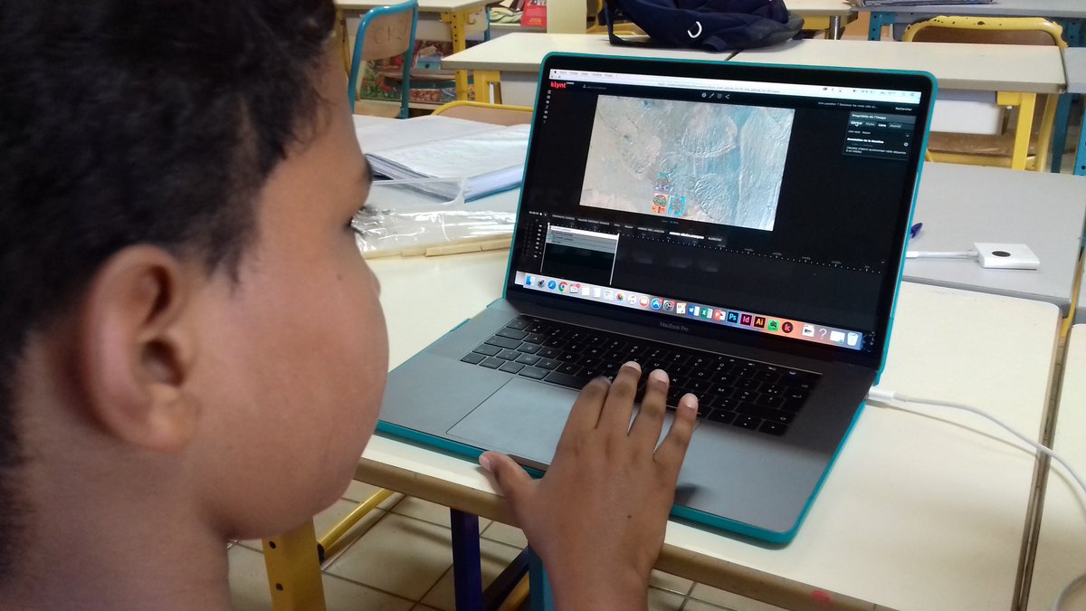 canope_973's tweet image. 🎥 Pour bien finir l&apos;année, on accompagne un projet #webdocumentaire à l&apos;école Moulin à Vent à Remire-Montjoly #Guyane #fun #kimountoyé 😎