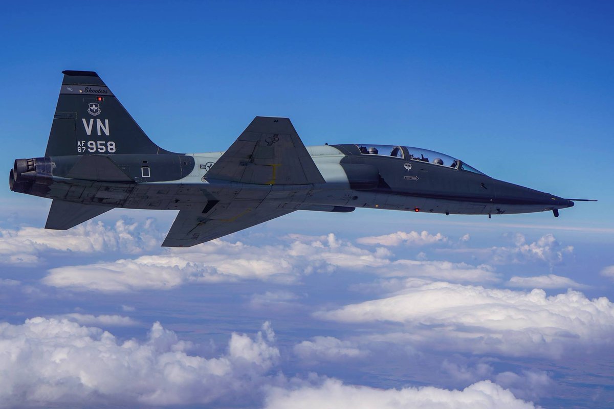 AETCommand's tweet photo. Great shots from the @71FTW at Vance AFB, Oklahoma - the sun is out & our student pilots are in the skies in T-38C Talons on their journey to becoming @usairforce pilots! #DevelopDeliverDeploy #FlyHigh #FlyFightWin #LifelongLearner https://t.co/fUJdRDRQpw