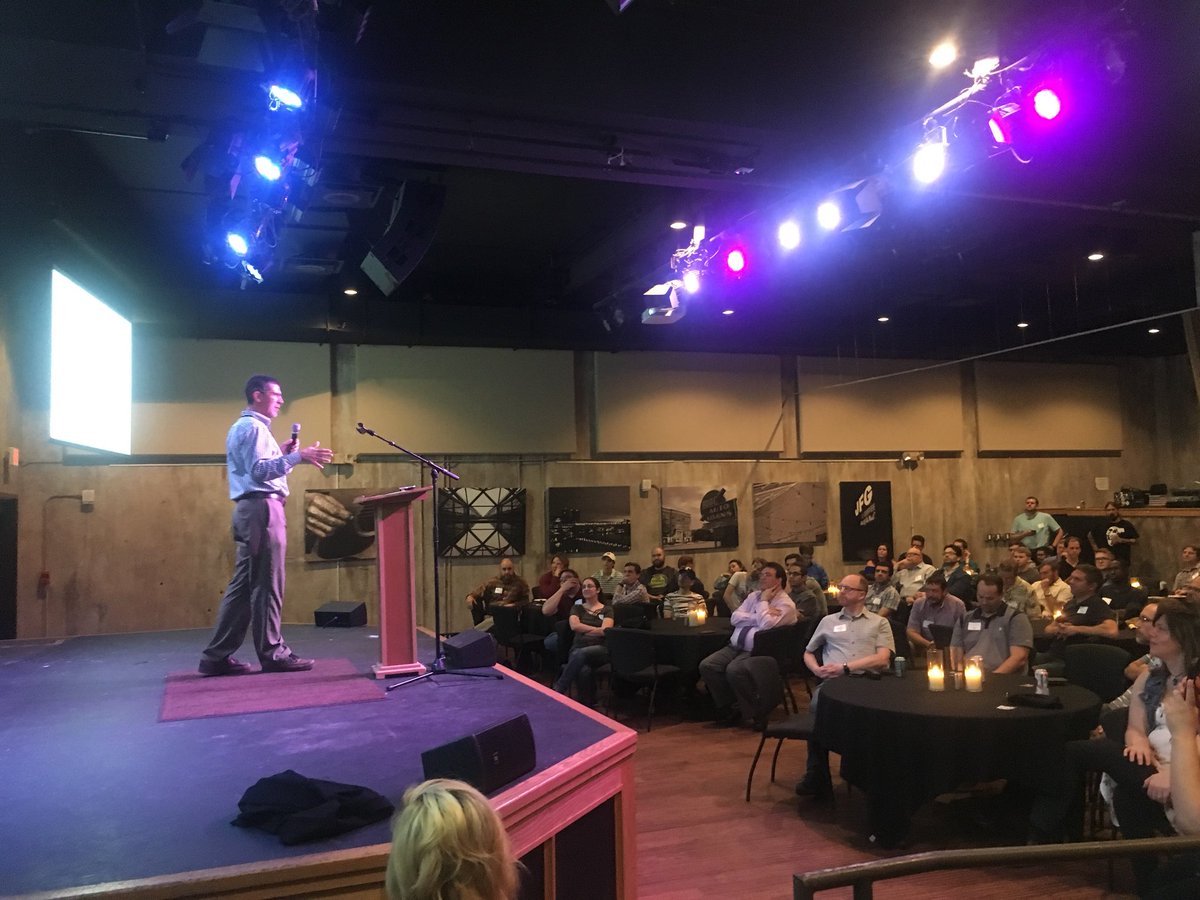 utyaya's tweet image. Thanks to Tim Kuhn for presenting to @knoxdevs #opendata #opendataproject #knoxville #knoxdevs #tech @premierTECHjobs