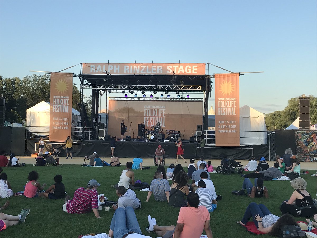 Laura Borràs 🎗 (@lauraborras) on Twitter photo <a href="/YacineOrientalG/">YacineOrientalGroove</a> dediquen una cançó als exiliats i presos polítics al Ralph Rinzler Stage del <a href="/SmithsonianFolk/">SmithsonianFolklife</a> <a href="/cultura_cat/">Cultura</a> <a href="/cultpopular_cat/">Cultura Popular</a> @PuigGordi <a href="/YacineOrientalG/">YacineOrientalGroove</a> dediquen una cançó als exiliats i presos polítics al Ralph Rinzler Stage del <a href="/SmithsonianFolk/">SmithsonianFolklife</a> <a href="/cultura_cat/">Cultura</a> <a href="/cultpopular_cat/">Cultura Popular</a> @PuigGordi