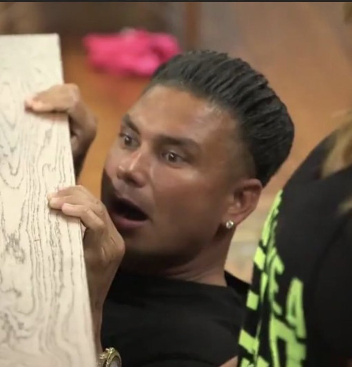 DJPaulyD's tweet photo. Mood Af Right Now !! @MTV @JerseyShore #JSFamillyVacation https://t.co/kasnELBzhE