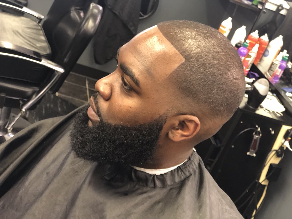 cutsbyzach's tweet image. Just wanted to drop this right here 🔥. Go follow my barber page on IG #charlotte #charlottebound