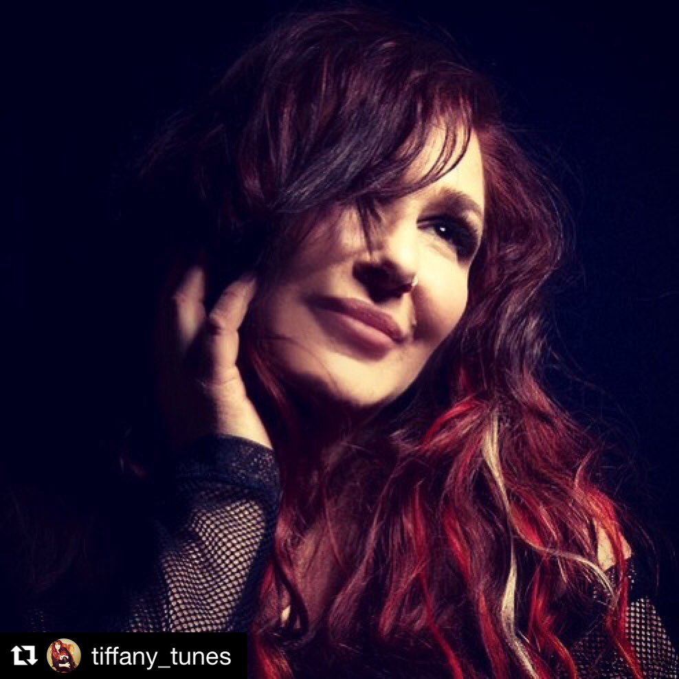 ValerieMckenna's tweet photo. #Repost @tiffany_tunes with @get_repost
・・・ I’m definitely looking forward to this
Promo promo promo! #newmusic #newalbum #peicesofme #uk #childrenbehave #tourlife @Taina47 https://t.co/faC546XNtP