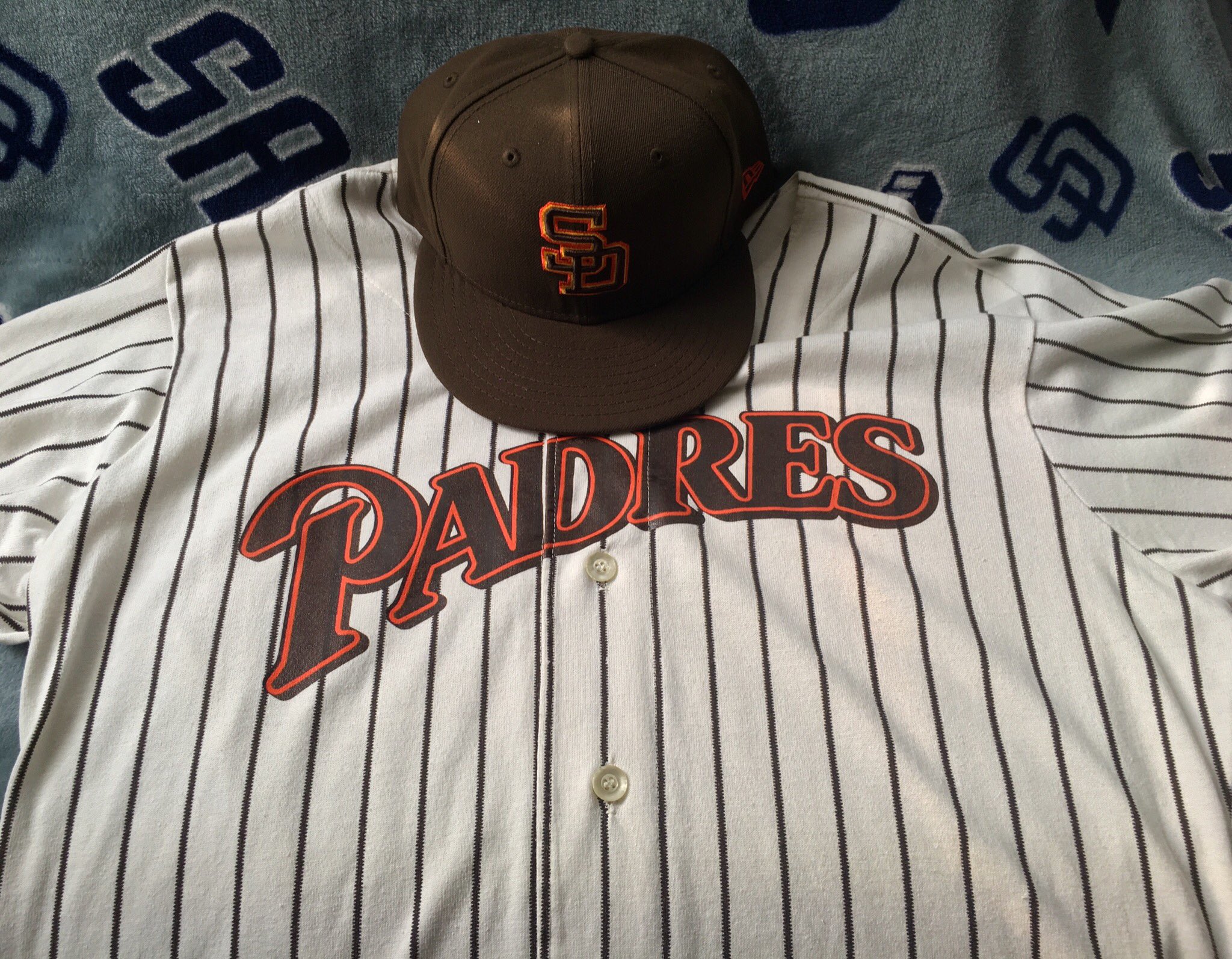 Tim - SD Hat Guy on X: Day 179/365 It's #PadresJersday and @Padres 80s  night tomorrow night? #365DaysOfPadres is in! Today's jersey selection is  the classic 80s pinstripe home jersey paired with