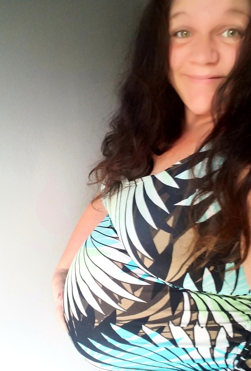 Pastor_Holly's tweet photo. This (not so) little one has gained 3 pounds in just 4 weeks! Already 7lbs 5oz.... and we have 5 weeks to go! https://t.co/8rfILvwG4f https://t.co/8hFi5Wrz8u