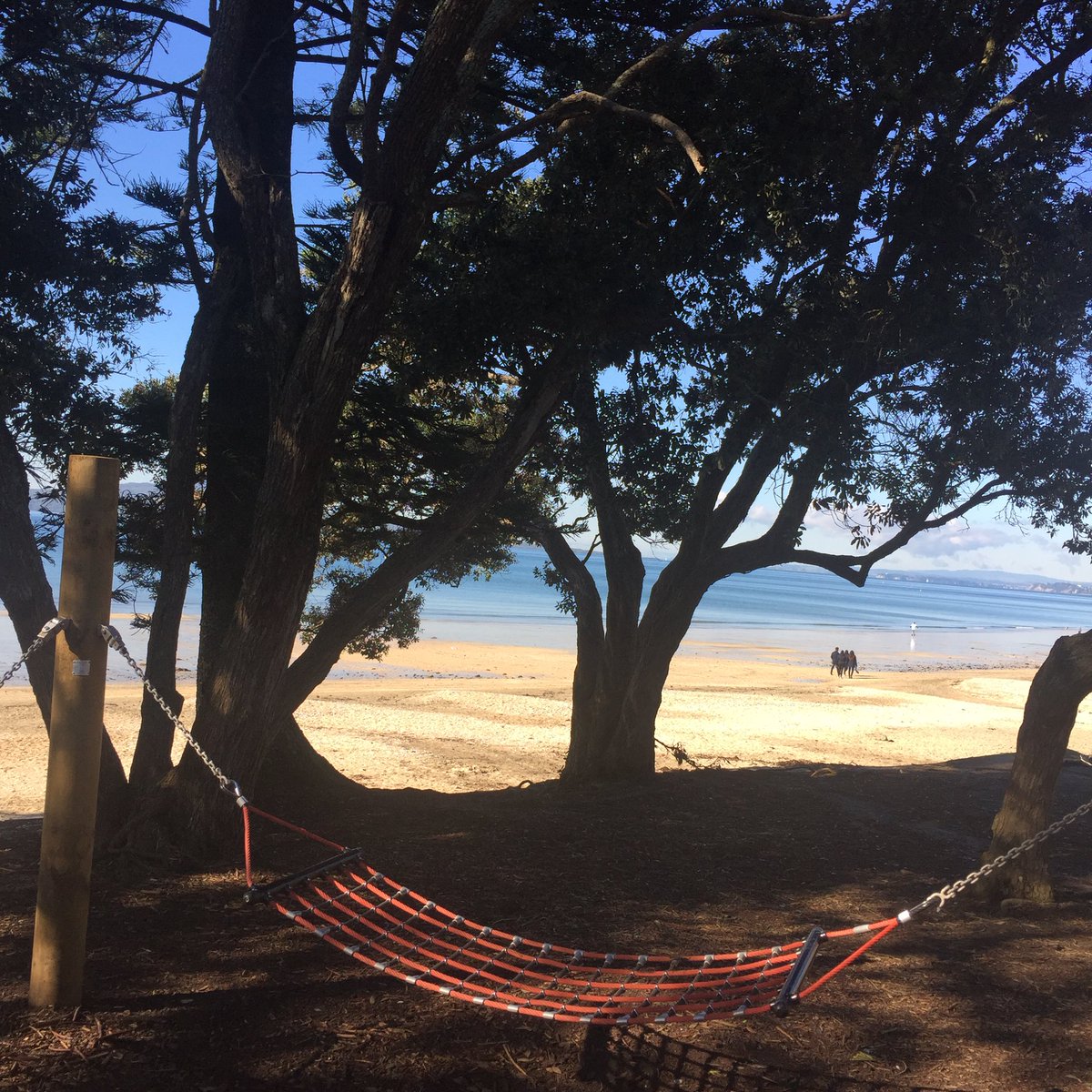 <a href="/ILoveTakapuna/">Takapuna Beach</a> Winter isn't that bad on days like this at the beach 🙌