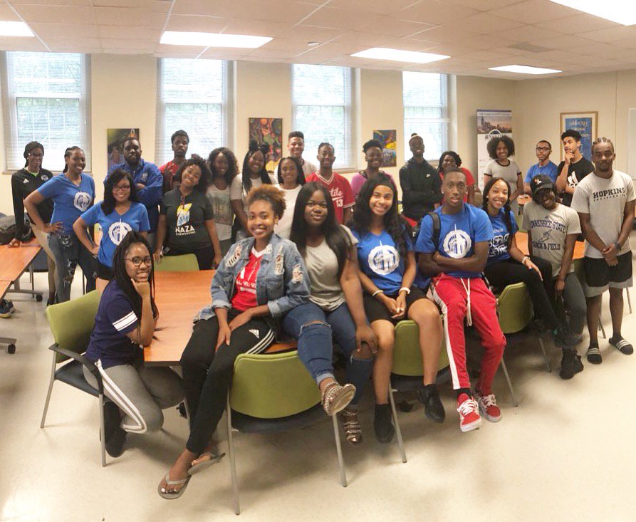 tsufresh's tweet photo. Behind every great orientation, stands a group of dedicated University Ambassadors!Safe travels to all! #tsu22๐ฏ๐ #TSU22 #DestinationTSU https://t.co/Xw2useSXLH