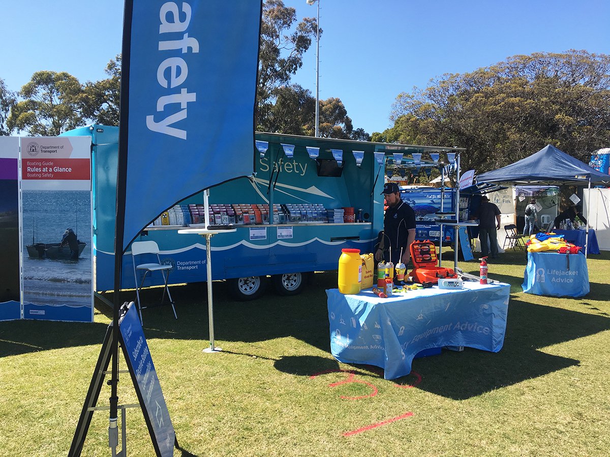 TransportWAgov's tweet photo. Skippers in the #Kimberley are being reminded to check that they have in-date flares on board after a higher than usual number of vessels checked in the past 12 months failed to meet the safety requirement @LifeSavingWA #marineflares #lifejackets #old4new https://t.co/yQR87dzcrw https://t.co/61wpejpyHX