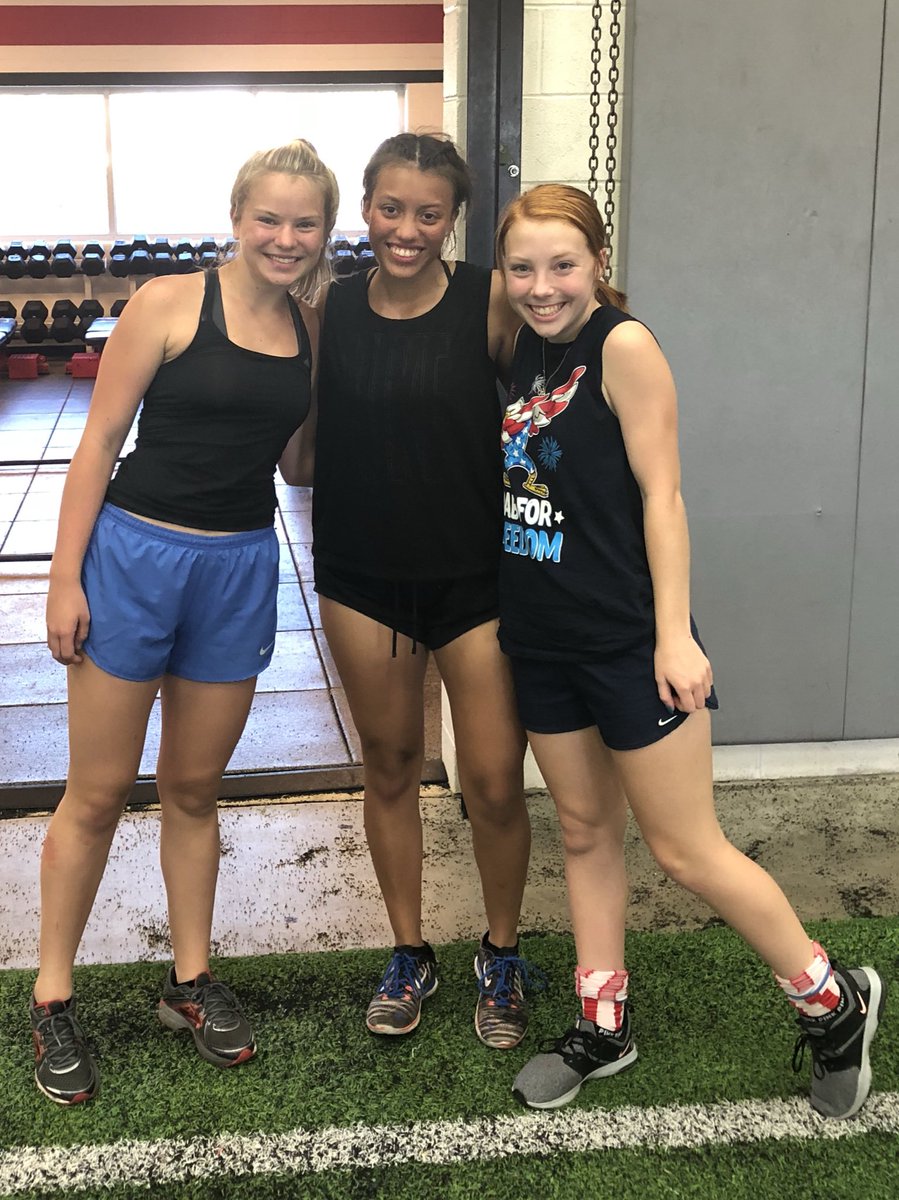 PCnowisthetime's tweet image. The Lady Marauders had a blast finishing the first half of #PCSummer18 with a big girl lift and some competition! S/o to our @IntekStrength @rogersathletic ⭐️’s of the week Bailey, Alyssa and Caitlin and our @plae_us #PCStarsAndStripes18 champs, Red, White and Better than U!