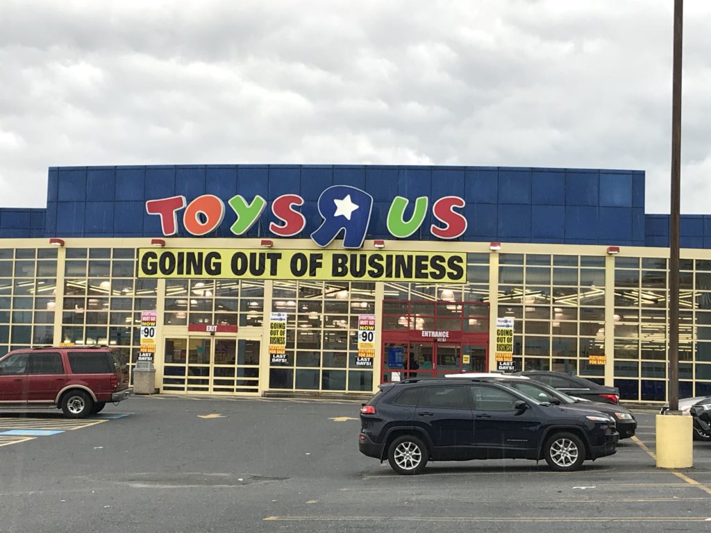 BPetersenWSB's tweet photo. Sadly, we Toys R Us kids are being forced to grow up. https://t.co/FAohAGXNwC