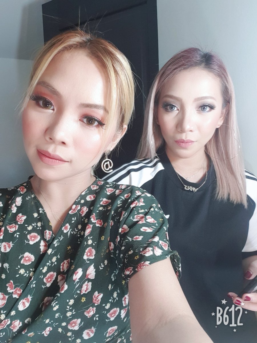 4SISTERSMUSIC's tweet photo. Hi guys we did a make up tutorial for this look.We will upload it very soon.❤ stay tune -ire and mira https://t.co/ryoAnIGBmC