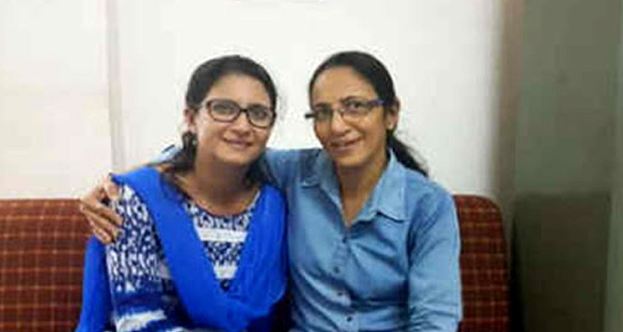 EconomicTimes's tweet photo. In Pics: Mariya Zuberi, the brave pilot who lost her life while saving many others in Mumbai plane crash https://t.co/0yntkVvPSf https://t.co/0SGIE4HKI6