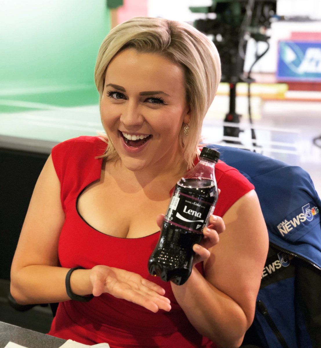 LenaHowland's tweet image. WHAT ARE THE ODDS?!????? Thanks for the fun surprise @4PDriven! #lena #rarenames #cherrycoke @CocaCola