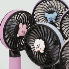 kpop828pr's tweet photo. 【 BTS ハンディー扇風機】

3名様にプレゼント🎁

お選びいただくことはできません⚠️

応募方法はフォロー＆RT！！
ご参加お待ちしております🙌 https://t.co/6jqrEDUKDW