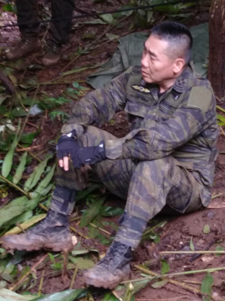 SManeepet's tweet photo. #ถ้ําหลวง ชอบท่านมาก สุดยอดคนจริงๆ✌ https://t.co/IGypGb3zbe