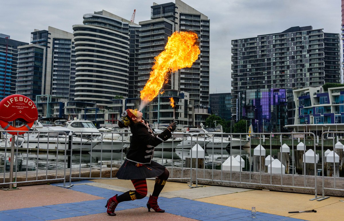 The Docklands Firelight Festival starts tonight at 5pm!
whatsonblog.melbourne.vic.gov.au/a-guide-to-fir…