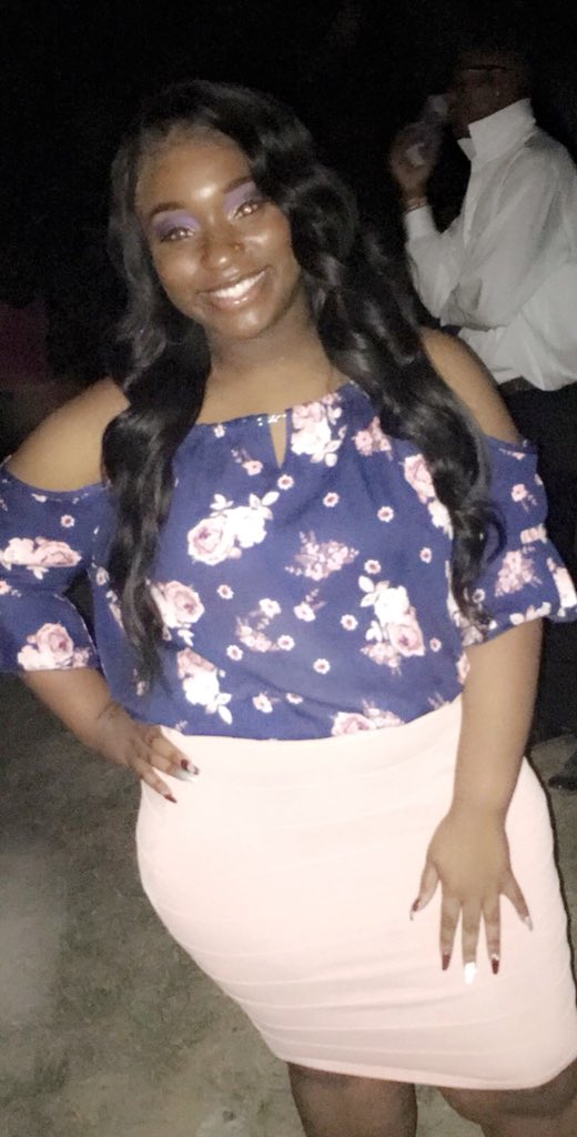 taypoohtoocutie's tweet photo. #WhosWhoatVstate
Hello I’m Trajona F.
Majoring in biology on the pre-med track👩🏽⚕️
My plan is to become a Cosmetic Plastic Surgeon💜
I love to smile and be around positive vibes🤗
Ready to meet new friends at vstate and make a lot of memories😍
I’m apart of #Vstate22 🔥❤️ https://t.co/Las8HgnLxt