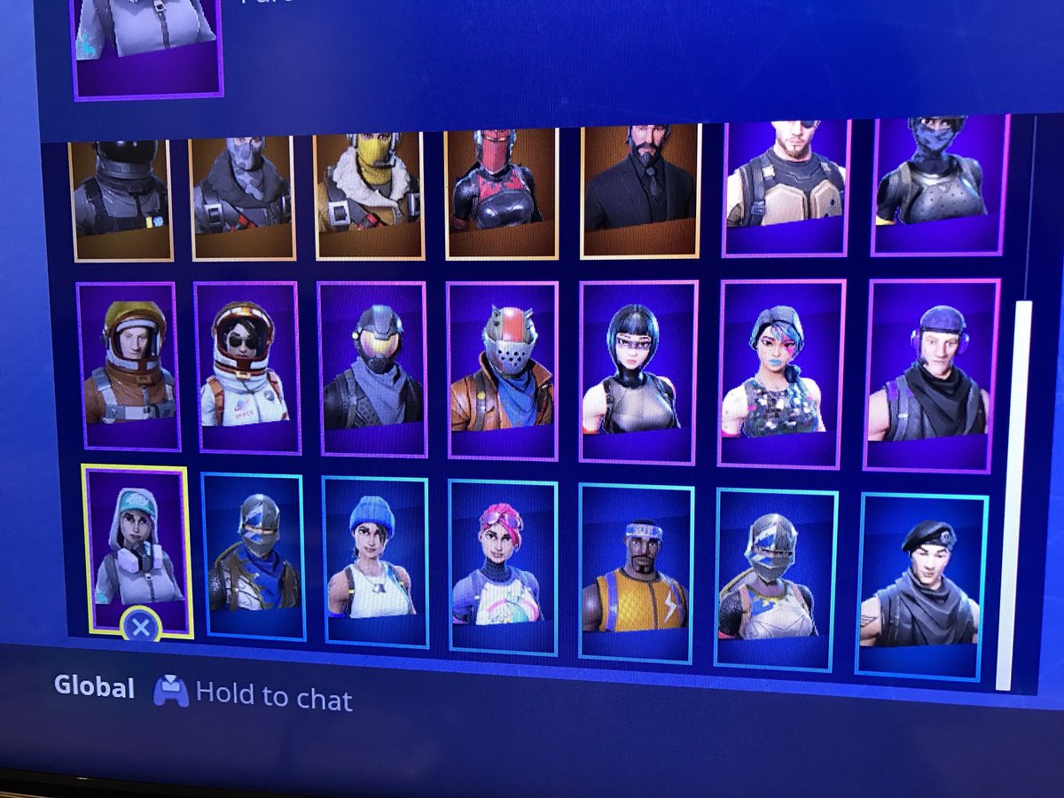 FoRtNiTe tweet media