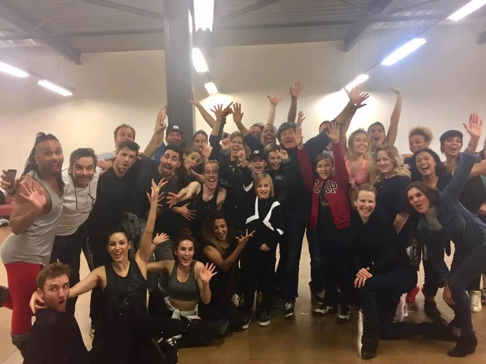 Il y a un an et demi, cette aventure de dingue se mettait en place. On se retrouve ce soir au <a href="/leCasinodeParis/">Casino de Paris</a> pour une des toutes dernières représentations de <a href="/Priscilla_FD/">Priscilla 👠🚌</a>
👠💃💄 Rejoignez-nous sur une des 6 dernières dates, après, il sera trop tard 😥😥
#Memory #Throwback