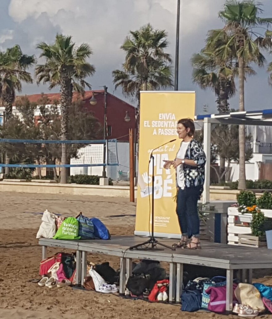 csp_valencia's tweet photo. El acto de clausura del programa #AFyS: Actividad física y salud reúne en la playa de la Malvarrosa (Valencia) a @GVAsanitat @AjuntamentVLC @csp_valencia y @FDMValencia bajo el lema “envía el sedentarismo a paseo” #PlaBe https://t.co/ON69pjFNor