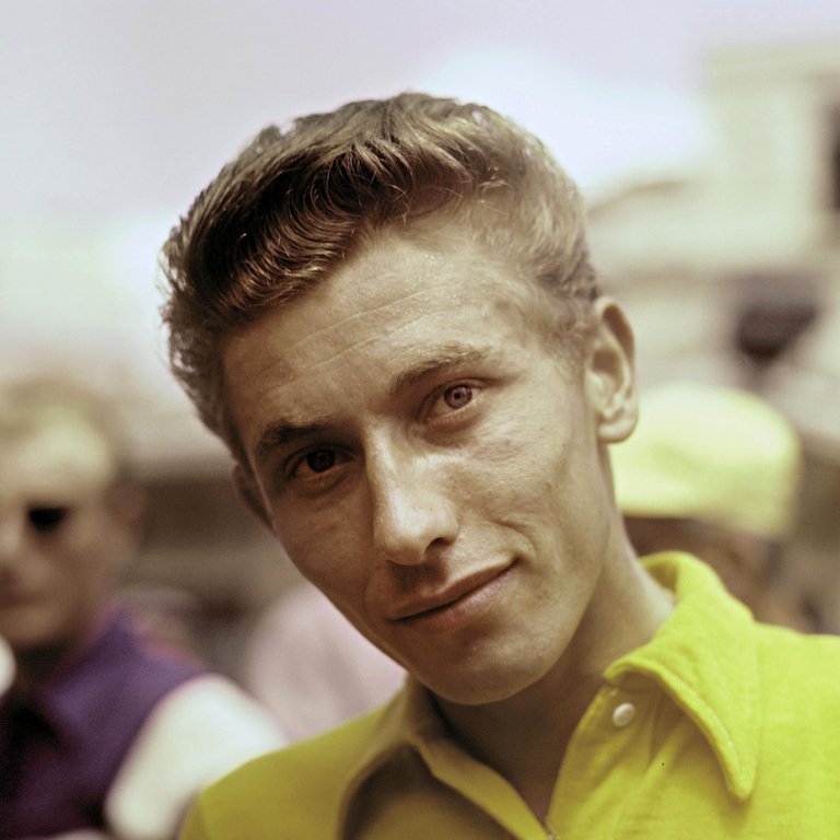 rouleur's tweet photo. “I didn’t choose it; the bike chose me. I don’t love the bike, the bike loves me. It’s going to pay for it.” An extract from one of the cycling books of the year, Anquetil Alone by Paul Fournel https://t.co/ihkoL7rUWp https://t.co/TXvWJcxhwP