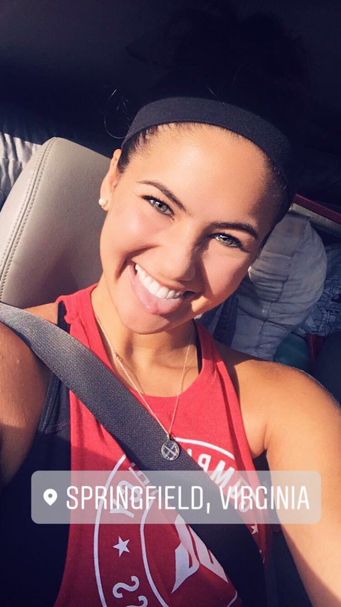 HannahisaWinner's tweet photo. Anddd we’re off!!!! 🚙💨 Los Angeles, I’ll see you sooooooon 😋❤️ https://t.co/JnpZg0YMfK