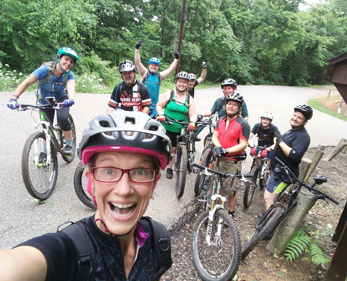 AllThingsSassy's tweet photo. Lisa of #smilesformiles on last night's Bikes &amp; Brews ride from @HexagonBrew to the trails at Sharp's Ridge and back! Come ride with the woohoo crew! 🚵🏻🍻🦄🤘💥❤️ #TrekWomen #TrekWomensAdvocate https://t.co/kUby2gRIXO