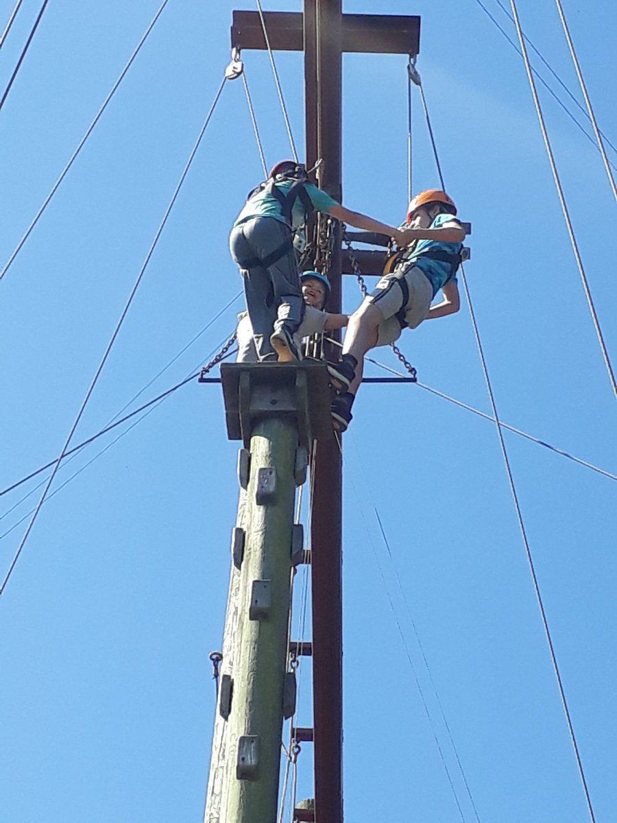 WillowdownPri's tweet photo. We played games at the top! https://t.co/ALK4pS2YNK
