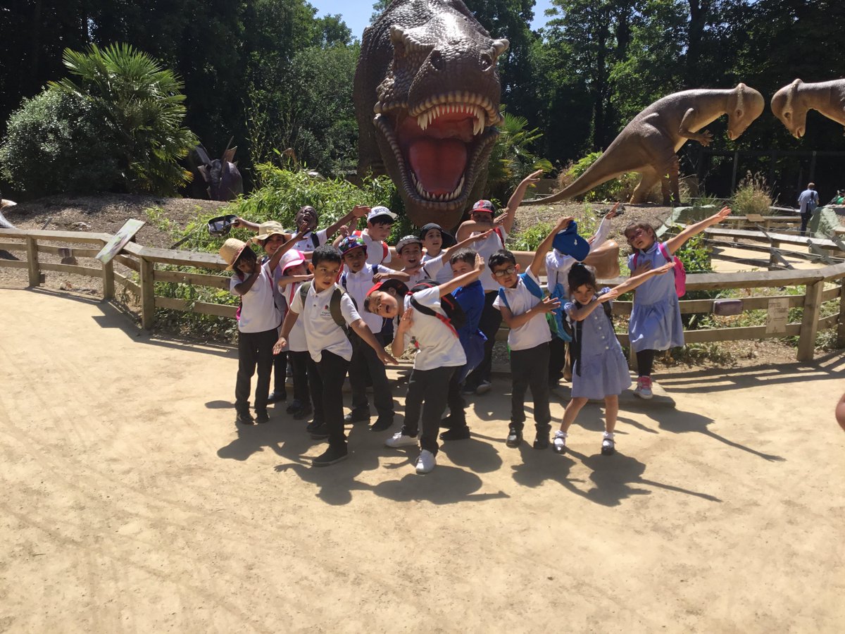 edgewickprimary's tweet image. Year 1 had an amazing time at Drayton manor yesterday
