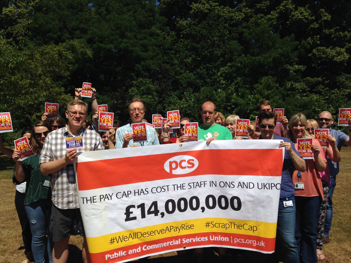 je_ralph's tweet photo. @pcs_union pay day protest at BEIS Newport and ONS branches today https://t.co/cSL0clHdlC