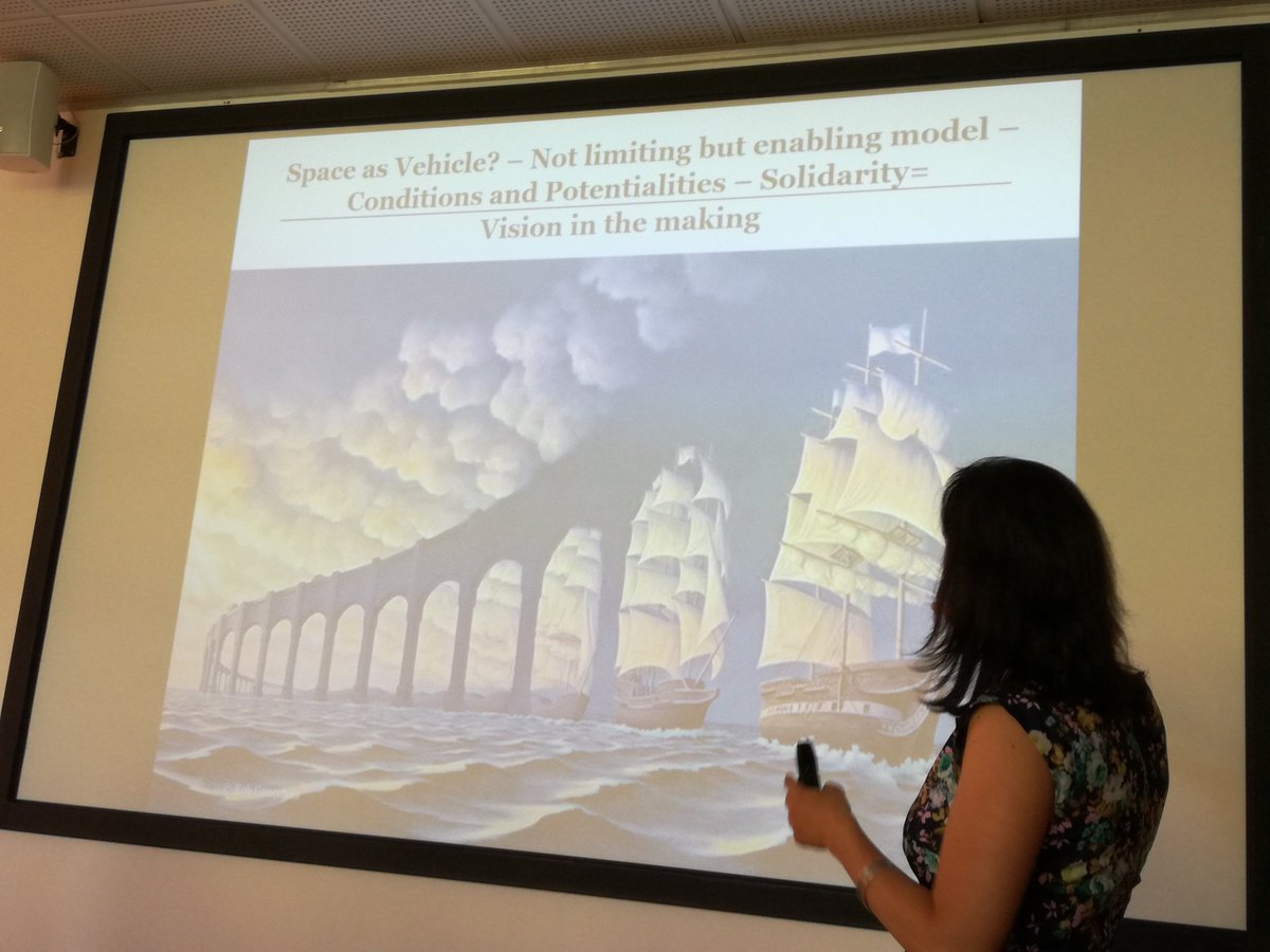 samuelbhfaure's tweet photo. - Let's begin #FutEUre workshop organised by @GrUE_AFSP and #OxPo @sciencespo @Politics_Oxford at @MFOxford   with Dr Cristina Blanco Sio-Lopez @ESCStAntonys with @PetrusMarcus @KiraHuju @MirjamDageforde cc @afspinfos @AmbascienceUK @ThibaultStarzyk @NuffieldCollege https://t.co/knoegVQBSr